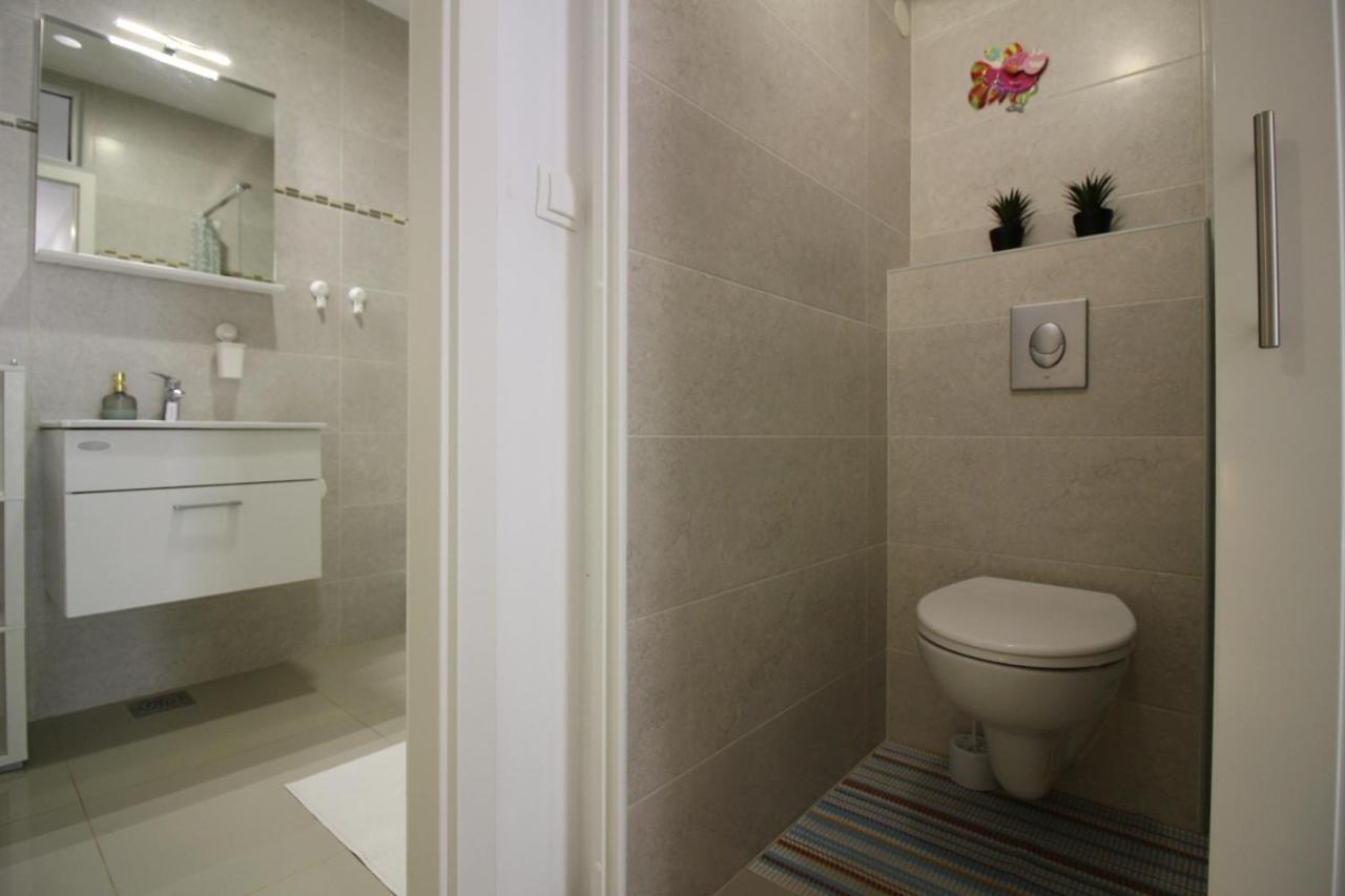 Modern Apartment Zen With Private Garden Πόρετς Εξωτερικό φωτογραφία